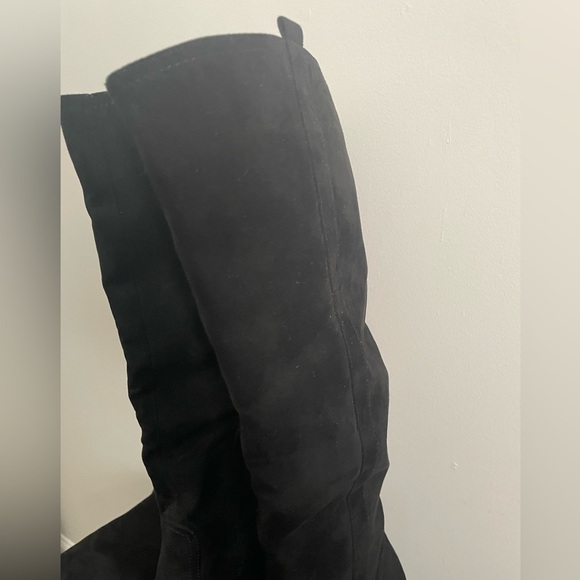 Black Heeled Boots - Picture 4 of 9